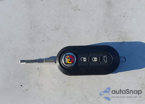 2015 Fiat 500 Abarth из США, поврежденный, VIN 3C3CFFFH7FT586076